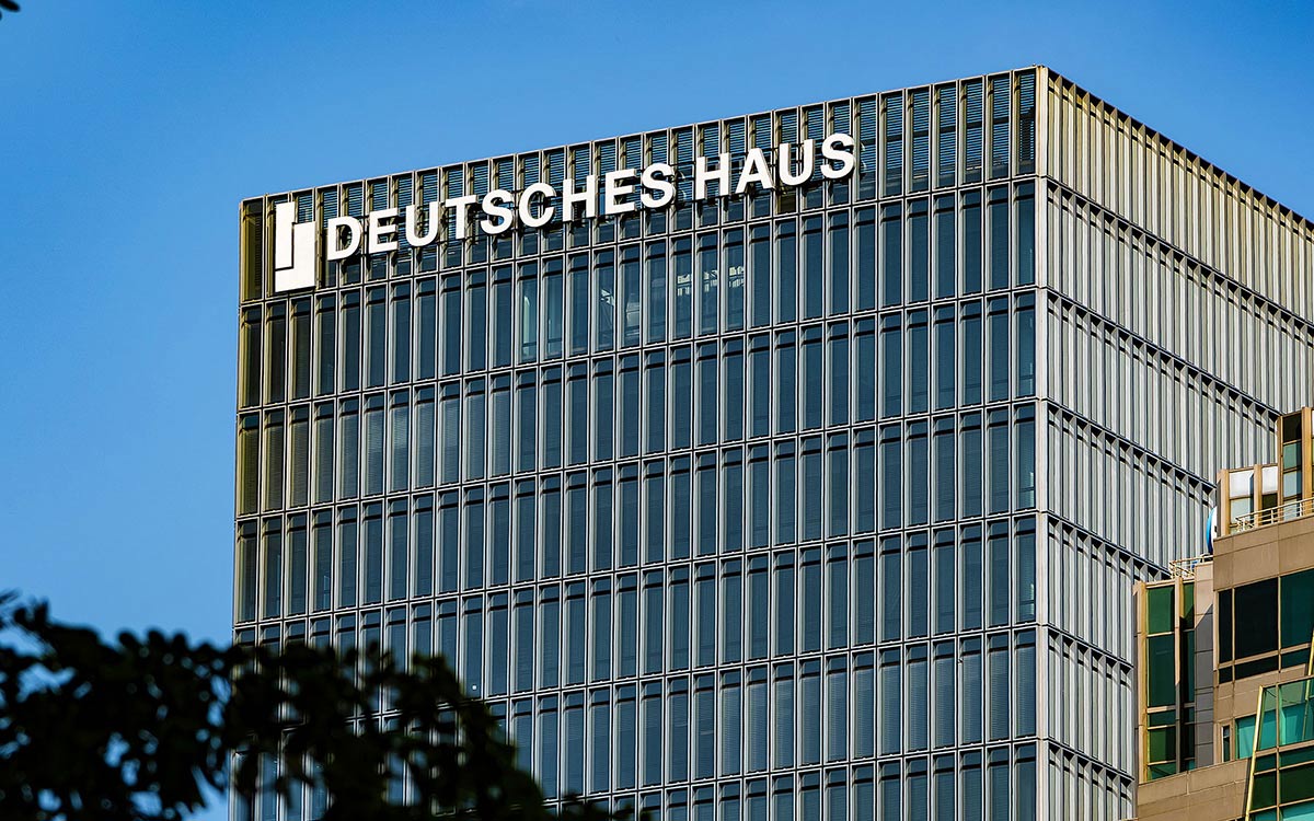 Deutsches Haus sở hữu 25 tầng lầu với cơ sở vật chất hiện đại